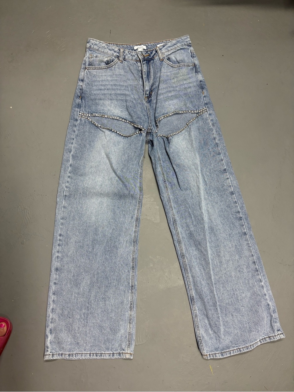 Women’s Forever 21 Light Wash Wide-Leg Jeans with Cut Out Rhinestone Trim